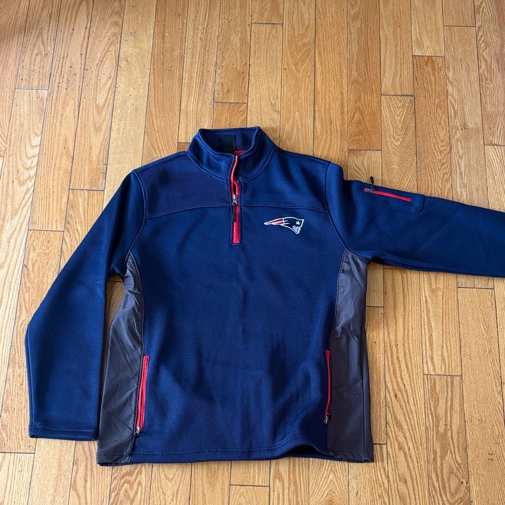 NFL Patriots 1/4 zip. Brand new.